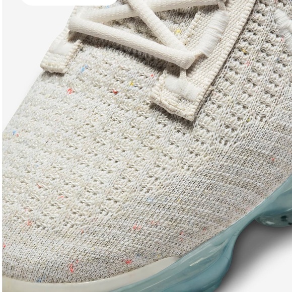 Nike Air VaporMax 2021 Flyknit - Picture 6 of 7